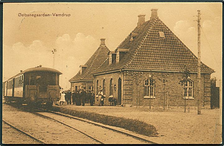 Vamdrup, Østbanegaarden med tog. P. Hansen no. 6322. Kvalitet 7