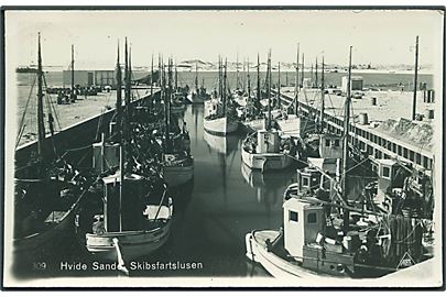 Skibsfartslusen i Hvide Sande. Pors no. 309. Fotokort. 