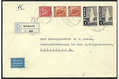 25 og 35 aur fisk samt 1 kr. sort Geysir, takke 11, på luftpost brev fra Reykjavik, Island, til København.