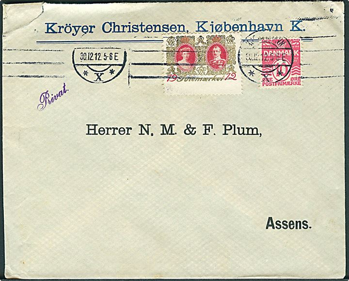 10 øre Bølgelinie og Julemærke 1912 - usædvanligt højt mærke (28 mm) - på firmakuvert fra Kröyer Christensen i Kjøbenhavn d. 30.12.1912 til Assens. Hjørne rift.