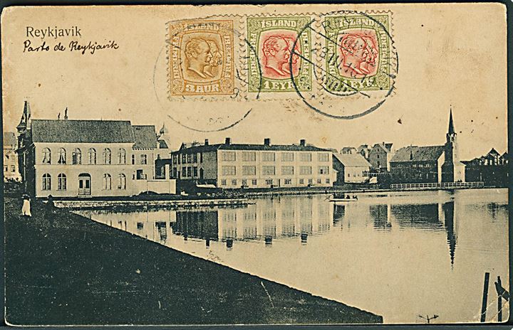 1 eyr (par) og 3 aur To Konger på billedside af brevkort sendt som tryksag fra Reykjavik d. 23.3.1910 til Rio de Janeiro, Brasilien. Ank.stempler på bagsiden.