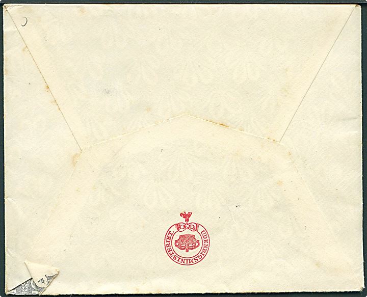 10 øre Chr. X med perfin U.M. på lokalbrev fra Udenrigsministeriet i København d. 26.9.1945.