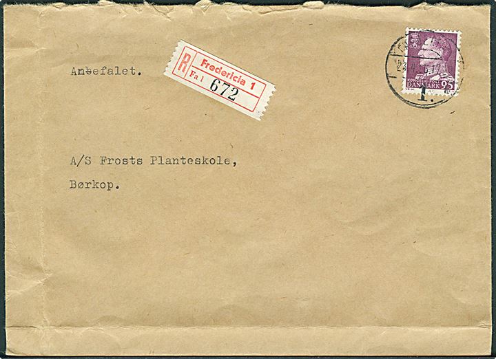 95 øre Fr. IX single på anbefalet brev fra Fredericia 1 d. 23.4.1965 til Børkop.