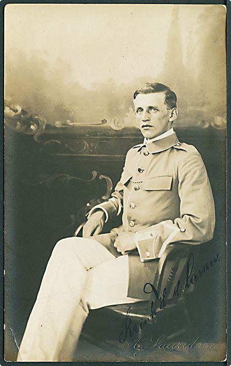 Gendarm Reinh. H. M. Larsen. Dateret Christiansted d. 17.8.1913. Fotograf A. Lauridsen u/no.