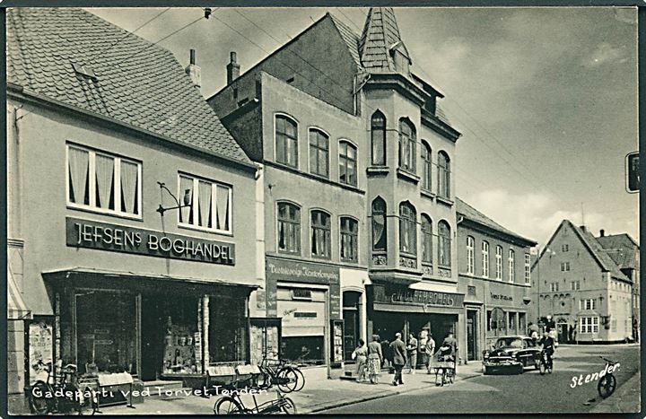 Gadeparti med butikker ved Torvet i Tønder. Stenders, Tønder no. 97 K. 