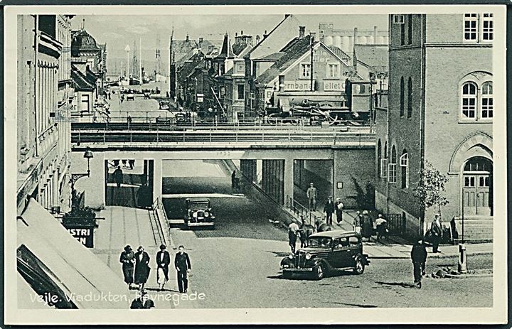Vejle, viadukten i Havnegade med damplokomotiv. Stenders no. 75922. Kvalitet 9