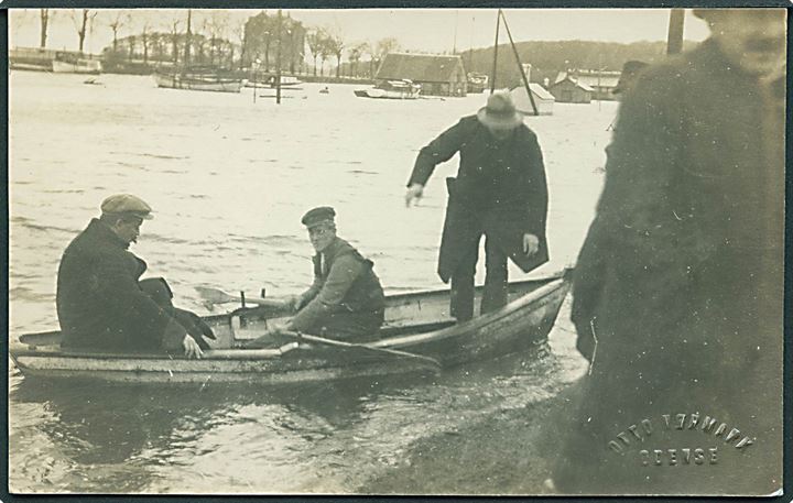 Odense, oversvømmelse af havneområde i 1920’erne. Fotokort u/no. Fotograf Otto Nørmark, Odense. Kvalitet 8