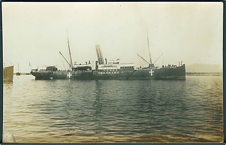 “Ceres”, S/S, DFDS i neutralitetsbemaling. Sænket af tysk ubåd d. 13.7.1917 på rejse til Island. Fotokort u/no. Kvalitet 7
