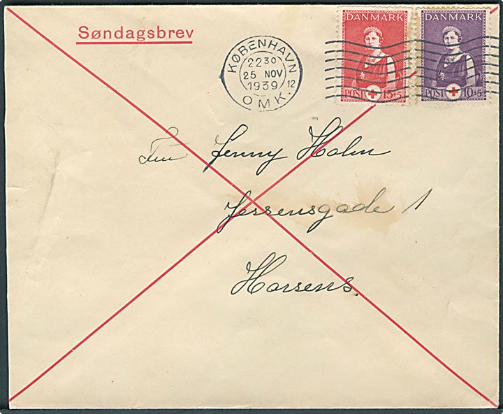 10+5 øre og 15+5 øre Røde Kors på fortrykt Søndagsbrev-kuvert fra København d. 25.11.1939 til Horsens.