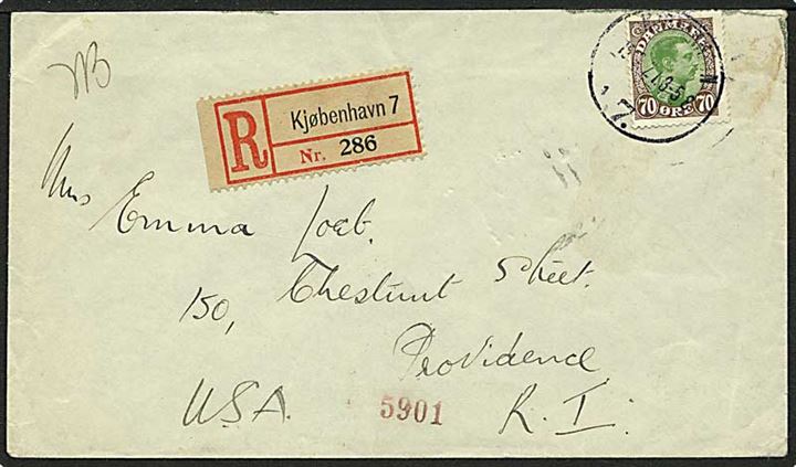 70 øre Chr. X single på anbefalet brev fra Kjøbenhavn d. 15.6.1921 via New York til Providence, USA. Ank.stempel på bagsiden. Let beklippet i top.
