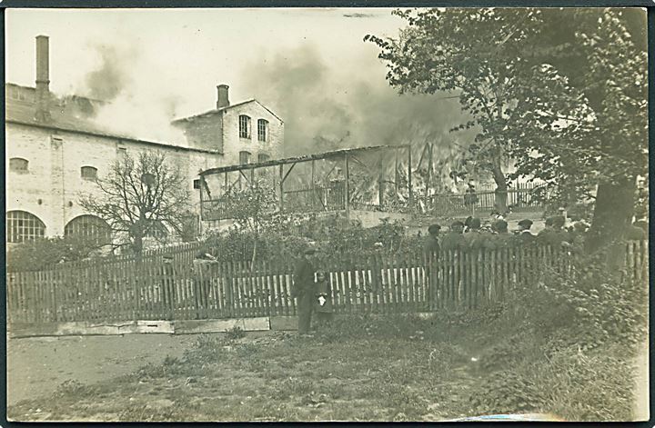 Svendborg. Langes Jernstøberi, Vestergade 45, Branden i 1914 . Fotokort. Fru. H. Jepsen & Søn u/no.