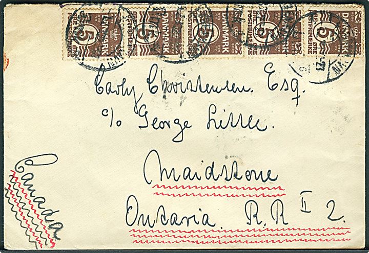5 øre Bølgelinie (5) på brev annulleret med uldent stempel i København  d. 4.12.1930 til Maidstone, Canada. Et mærke med mgl. hjørne.