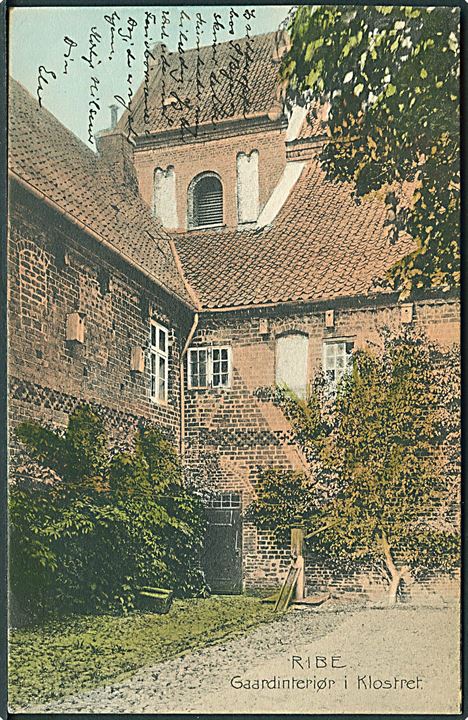 Gaardinteriør i Klostret, Ribe. Stenders no. 1885.