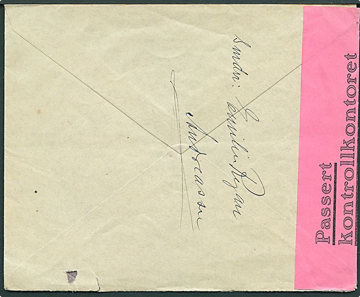 20 øre Løve på brev fra Andenes d. 10.6.1940 til Gun-narnes i Vest-Finmark. Åbnet af censuren i Hammerfest med rød banderole type 1: Passeret Kontrollkontoret M.P.K. H. Senest registrerede dato.