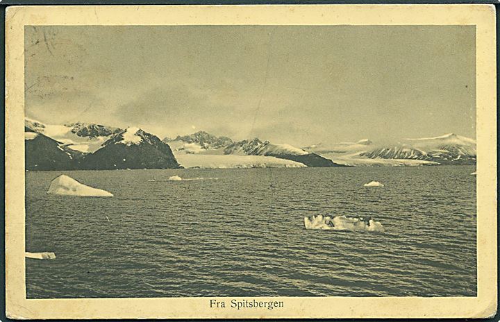 10 øre Posthorn på brevkort (Fra Spitsbergen) stemplet Hammerfest d. 22.7.1913 og sidestemplet Cross Bay * Spidsbergen * d. 20.7.1913 til Berlin, Tyskland. Sendt fra NDL damperen S/S “Grosser Kurfürst”s turistrejse 1913.