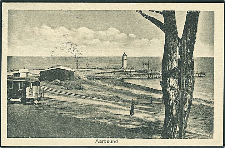 10 øre Bølgelinie og 15 øre Chr. X på brevkort fra Aarøsund annulleret med bureaustempel Haderslev - Aarøsund Havn T.18 d. 17.8.1925 til Eckernförde, Tyskland. 