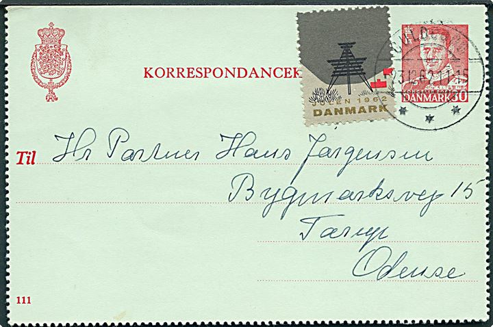 30 øre Fr. IX helsags korrespondancekort (fabr. 111) med Julemærke 1962 dateret Majbølle og stemplet Guldborg d. 23.12.1962 til Tarup pr. Odense.
