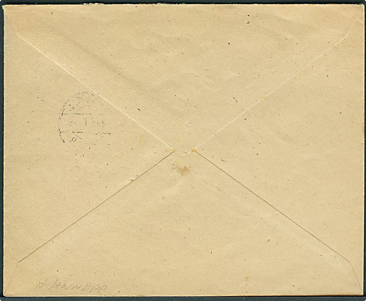 Blågrøn “Interneret Postforsendelse” mærkat stemplet Bramminge - Tønder sn3 T.463 d. 17.4.1946 på brev fra Klubbens Hotel i Ribe til Østrigerlejr Tarp pr. Esbjerg.