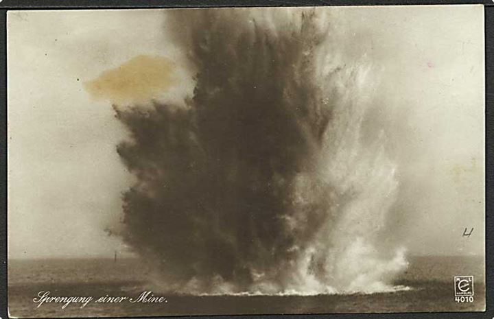 Ufrankeret feltpostkort (Minesprængning) stemplet Sonderburg **c d. 8.7.1915 til Tyskland. Pænt briefstempel: Kaiserlisches Marine / Brief-Stempel / Marine-Lazarett Sonderburg