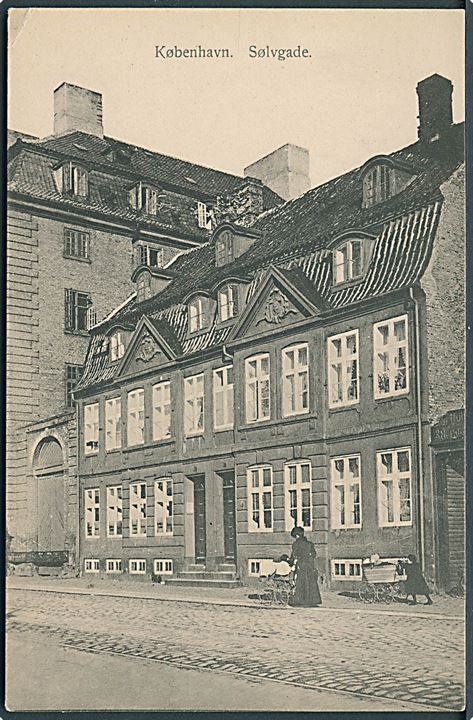 København. Sølvgade. Fritz Benzen type III no. 528. 4 mærker efter opklæbning.