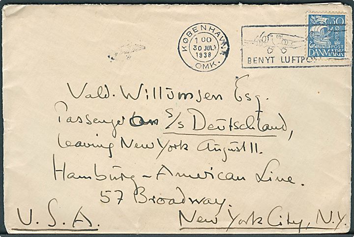30 øre Karavel på brev fra København d. 30.7.1938 til passager ombord på Hamburg-Amerika Linie S/S Deutschland i Brooklyn, New York, USA.