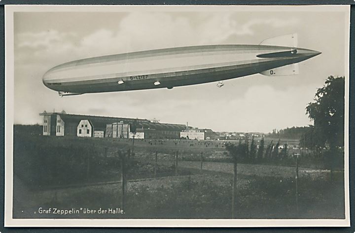 Luftskib LZ127 Graf Zeppelin ved lufthavnen i Halle. No. 990.