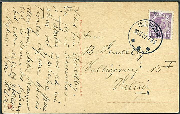 15 øre Chr. X på brevkort annulleret med brotype IIIc Frederiksværk d. 30.12.1922 til Valby.