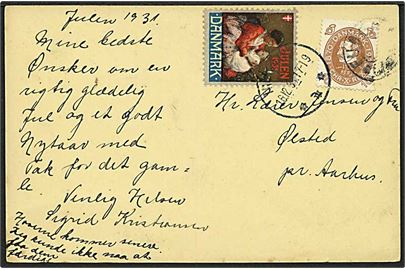 10 øre Chr. X 60 år og Julemærke 1931 på brevkort (Fulgafjördur) annulleret med svagt udslebet stjernestempel FUGLEFJORD og sidestemplet Thorshavn d. 16.12.1931 til Ølsted, Danmark.