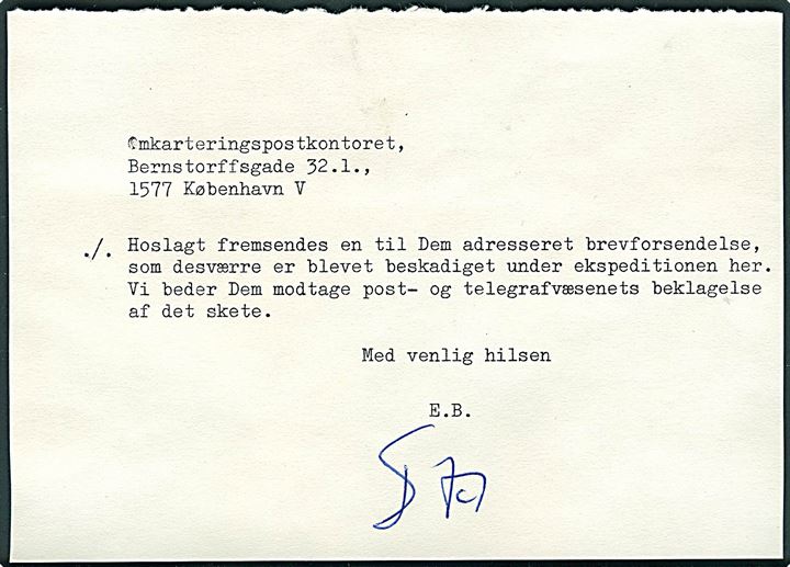 90 øre H. C. Andersen på beskadiget brev fra København d. 3.2.1976 til Valby. Forsendelsen ilagt pergamyn kuvert J.6 (6-66) med meddelelse fra Omkrateringspostkontoret.