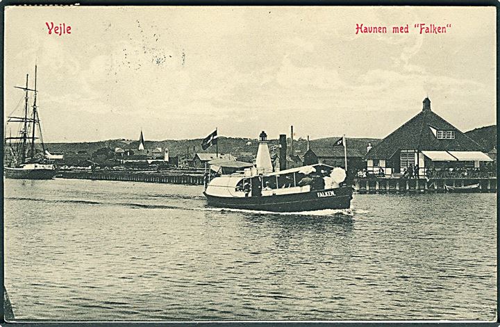 “Falken”, S/S, Aktieselskabet Vejle Dampbaade ved havnen i Vejle. Warburg no. 4269. Kvalitet 8