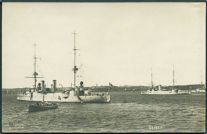 Dansk marine. “Geiser” og “Hekla” i Aathus Bugt. H. A. Ebbesen no. 34. Kvalitet 7