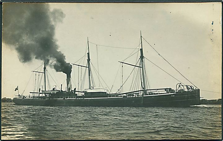 “Fyen”, S/S, Havet D/S. (1904-14). Fotokort u/no. Kvalitet 7
