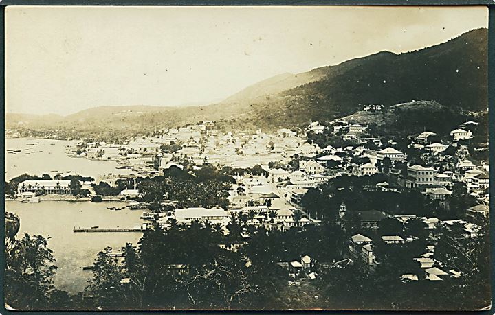 D.V.I., St. Thomas, Charlotte Amalie, udsigt over byen. Fotokort u/no. Kvalitet 7