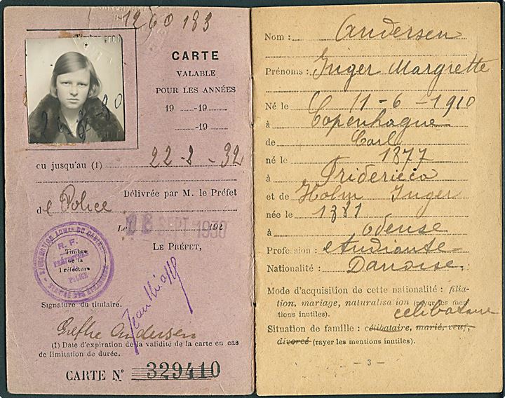 100 Fr. stempelmærke på Identitetskort med foto for dansk kvinde dateret d. 16.9.1930. 