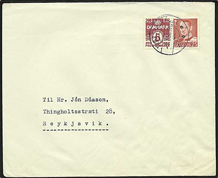 5 øre Bølgelinie og 25 øre Fr. IX på brev annulleret med brotype IId stempel Thorshavn d. 3.7.1952 til Reykjavik, Island.