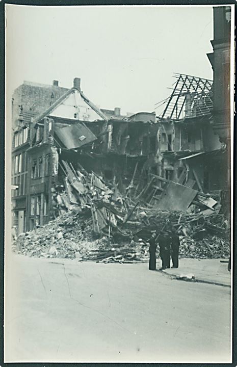 Tysk Schalburgtage mod Borgernes Hus i Rosenborggade d. 22.-23.6.1944 som reaktion på modstandsbevægelsens aktion mod Riffelsyndikatet. Fotokort u/no.