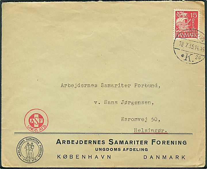 15 øre Karavel på fortrykt kuvert fra Arbejdernes Samariter Forening i København d. 18.7.1935 til Helsingør. På bagsiden mærkat Bliv Arbejdersamarit.