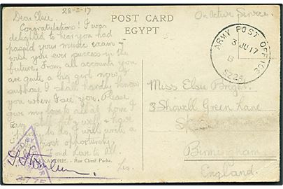 Ufrankeret feltpostkort (Gadeparti fra Alexandria) med skeleton Army Post Office SZ24 (= Suez) d. 3.6.1917 til England. Unit censor no. 2775.