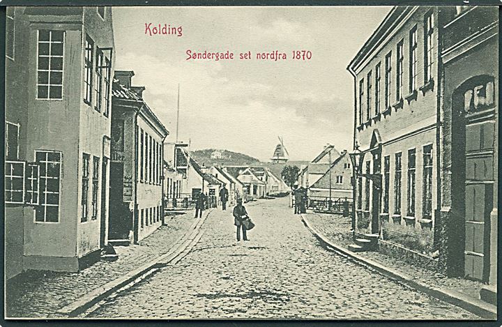 Søndergade set nordfra 1870, Kolding. Mølle ses i baggrunden. U/no. 