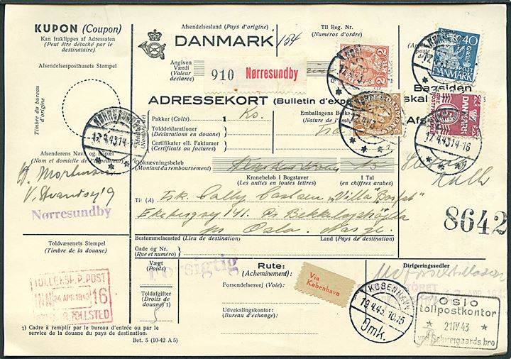 5 øre Bølgelinie, 40 øre Karavel, 1 kr. og 2 kr. Chr. X på 3,45 kr. frankeret internationalt adressekort for forsigtig pakke fra Nørresundby d. 17.4.1943 via København til Bekkelagshöjda pr. Oslo, Norge.