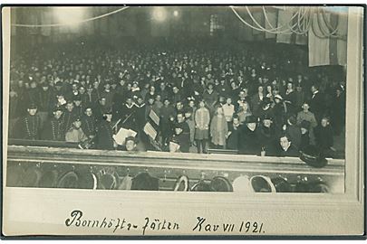 Bornhäfta-fästen(?) d. 11.11.1921. Stor fest med militærorkester. Fotokort u/no. Ukendt sted.