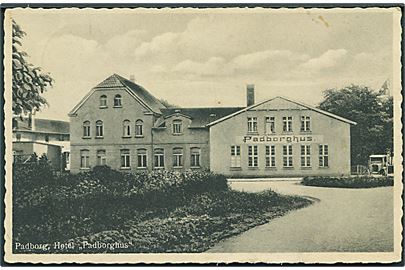 Hotel Padborghus, Padborg. Rudolf Olsens Kunstforlag no. 6264. Frankeret med 5 øre Chr. X 60 år (2) annulleret med brotype IIc Padborg d. 28.9.1931 til Frifelt.