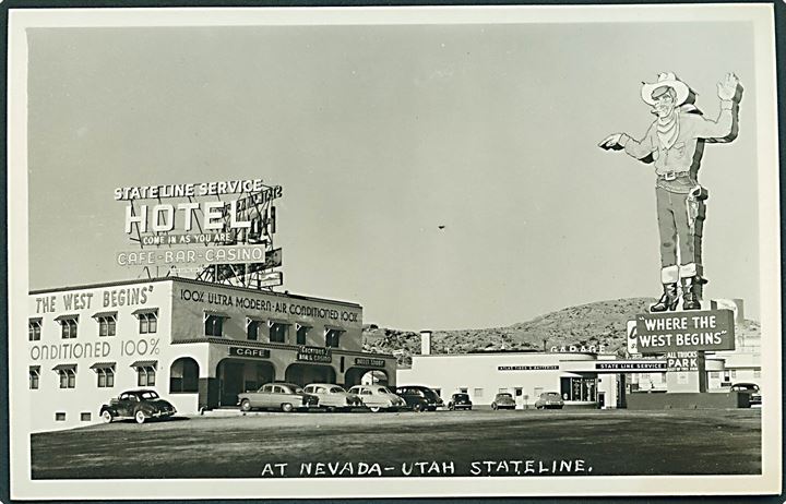 At Nevada - Utah Stateline. State Line Service Hotel, Cafe, Bar & Casino. Fotokort u/no. Reklamekort. 