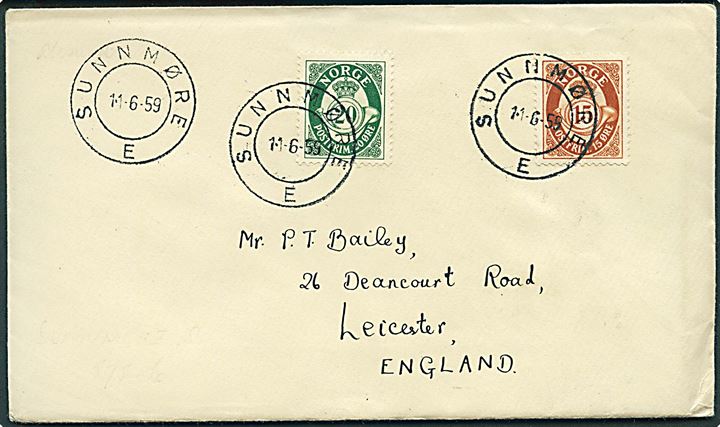 15 øre og 20 øre Posthorn på brev annulleret med sejlende bureaustempel Sunnmøre E d. 14.6.1959 til Leicester, England.