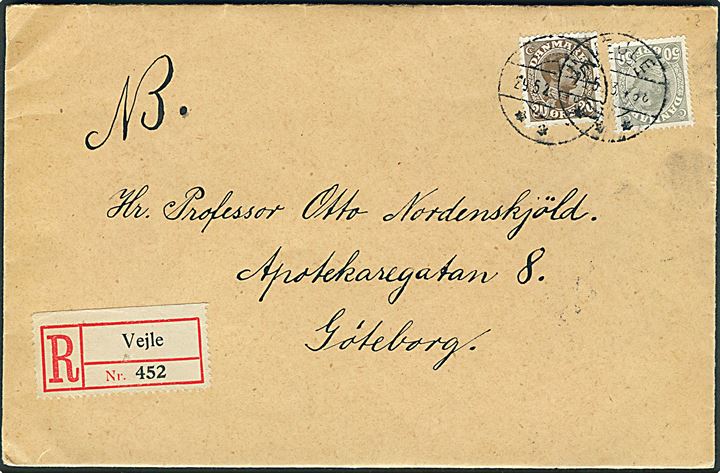 20 øre og 50 øre Chr. X på anbefalet brev fra Vejle d. 29.5.1923 til Professor Otto Nordenskjöld i Göteborg, Sverige. Nordenskjöld udforskede Grønland i 1900 og 1909, samt var leder af Svensk Antarktis-ekspedition 1901-04. 