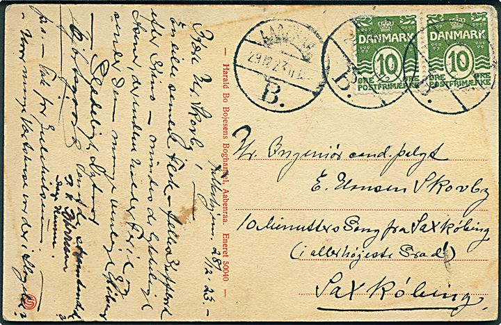 10 øre Bølgelinie i parstykke på brevkort annulleret med brotype Vb Aabenraa B. d. 29.12.1923 til Saxkjøbing. Lidt uldent aftryk på kort med skjolder. 