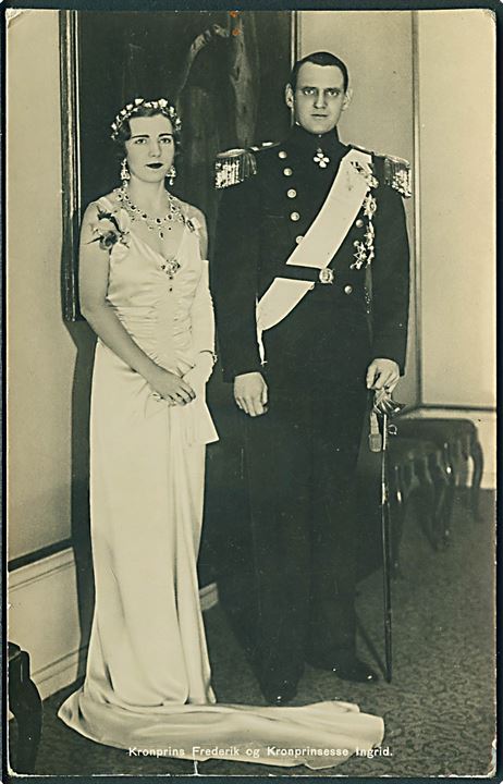 Kronprins Frederik og Kronprinsesse Ingrid. Fotokort. Alex Vincents no. 13736237. 