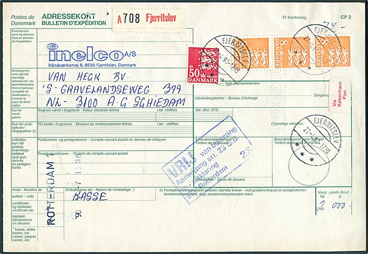 8 kr. (3-stribe) og 50 kr. Rigsvåben på internationalt adressekort for pakke fra Fjerritslev d. 27.4.1990 til Schiedam, Holland.